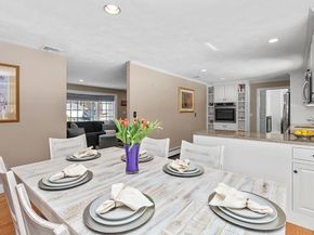 16 Bayberry Ln, Framingham MA 01701