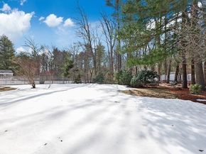 16 Bayberry Ln, Framingham MA 01701