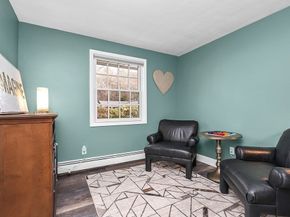 16 Bayberry Ln, Framingham MA 01701