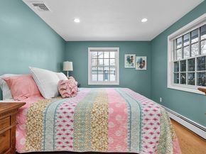 16 Bayberry Ln, Framingham MA 01701