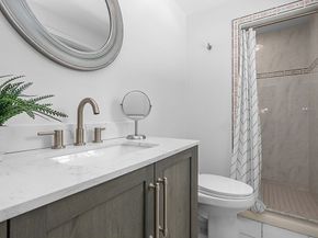 16 Bayberry Ln, Framingham MA 01701