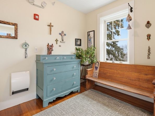 52 Thurston St 3, Somerville MA 02145