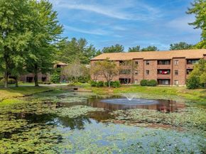 11 Davis b8, Acton MA 01720