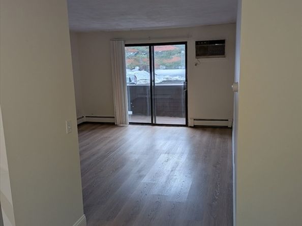 11 Davis b8, Acton MA 01720