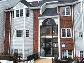 206 Tall Oaks Dr L, Weymouth MA 02190