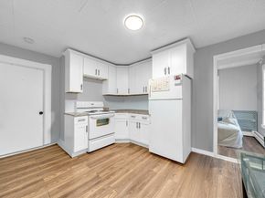 94 Main St, North Andover MA 01845