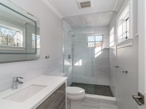 58 Rice Rd, Wayland MA 01778