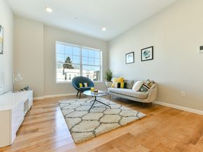 87 Parker St 402, Chelsea MA 02150