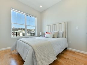 87 Parker St 402, Chelsea MA 02150