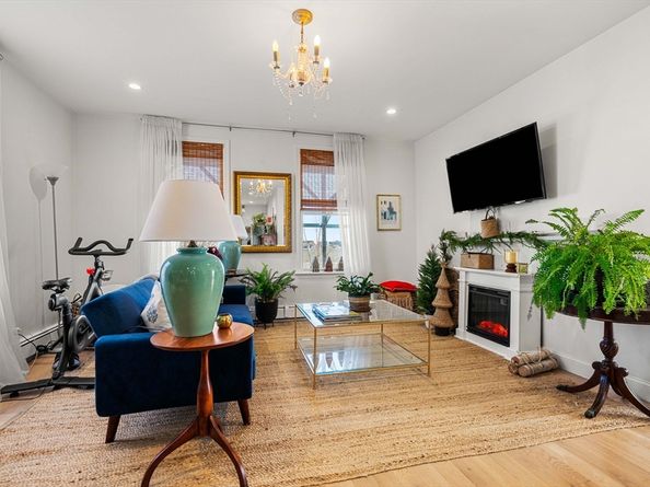 1000 Winthrop Ave 2, Revere MA 02151