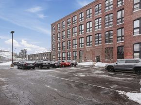 33 Maplewood Avenue 310, Gloucester MA 01930