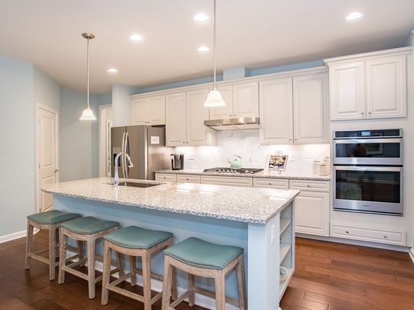 10 Weathervane Drive 20, Walpole MA 02081