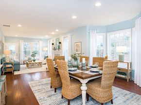 10 Weathervane Drive 20, Walpole MA 02081