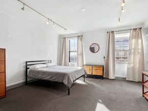 49 Charles St, Boston MA 02114