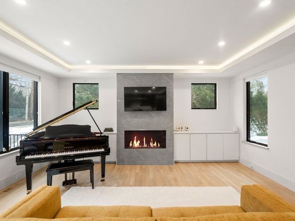 1242-1244 Beacon St 1242, Newton MA 02468