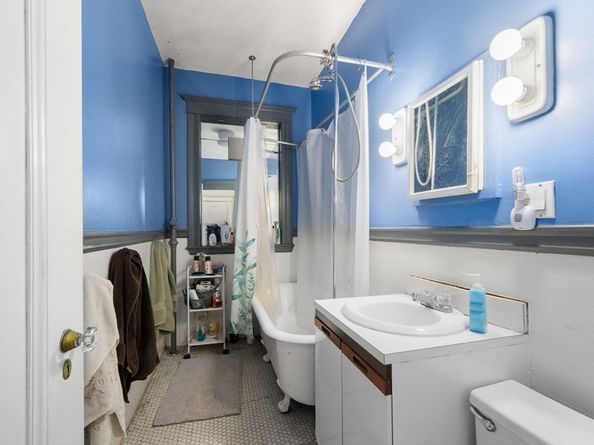 1263 Commonwealth Ave 4, Boston MA 02134