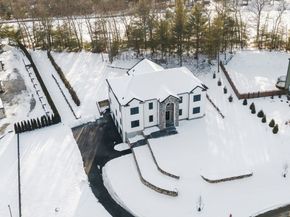 12 Couture Way, Middleton MA 01949