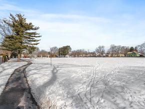 95 Conant St 320, Concord MA 01742