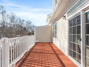 95 Conant St 320, Concord MA 01742