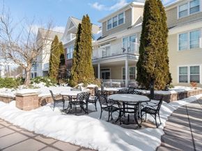 95 Conant St 320, Concord MA 01742