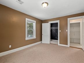 20 Elm St, Milford MA 01757