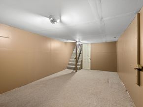 20 Elm St, Milford MA 01757