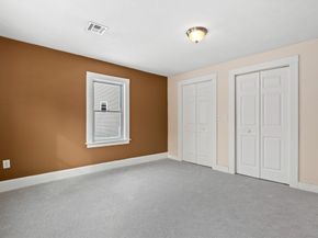 20 Elm St, Milford MA 01757