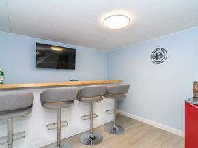 13 Cooper Rd, Natick MA 01760