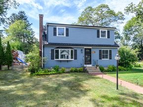 13 Cooper Rd, Natick MA 01760
