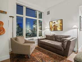 100 Lovejoy Wharf PH3C, Boston MA 02114
