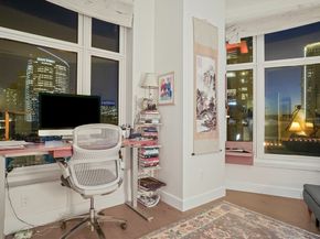 100 Lovejoy Wharf PH3C, Boston MA 02114