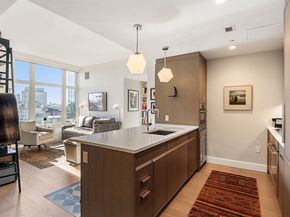 100 Lovejoy Wharf PH3C, Boston MA 02114