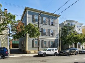 131 Derby St 3 F, Salem MA 01970
