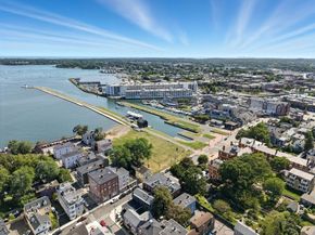 131 Derby St 3 F, Salem MA 01970