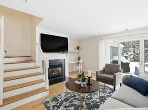 40 Bay Farm Rd 40, Duxbury MA 02332