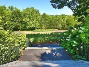 77 Pond Avenue 401, Brookline MA 02445