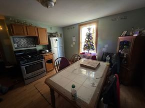 115 Collins St, Lynn MA 01902