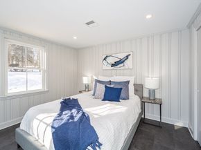 12 Bay State Rd, Natick MA 01760