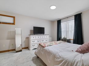 40 Hillcrest Ave, Worcester MA 01602