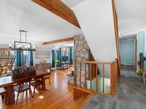 40 Hillcrest Ave, Worcester MA 01602