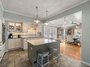 62 Oakland St Ext, Natick MA 01760