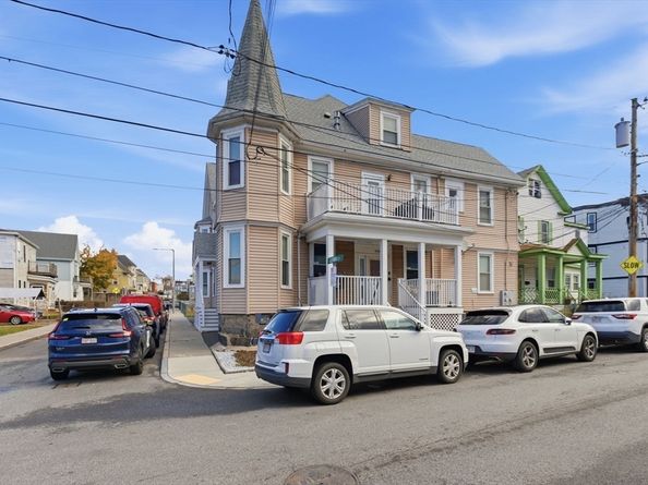 408 Seaver St 2, Boston MA 02121