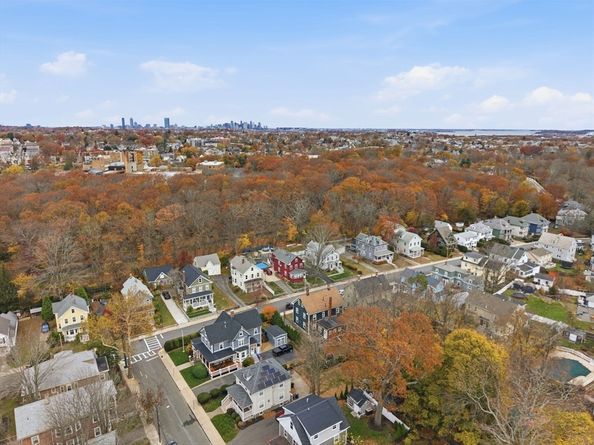 408 Seaver St 2, Boston MA 02121