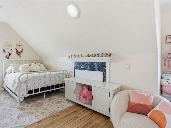 408 Seaver St 2, Boston MA 02121