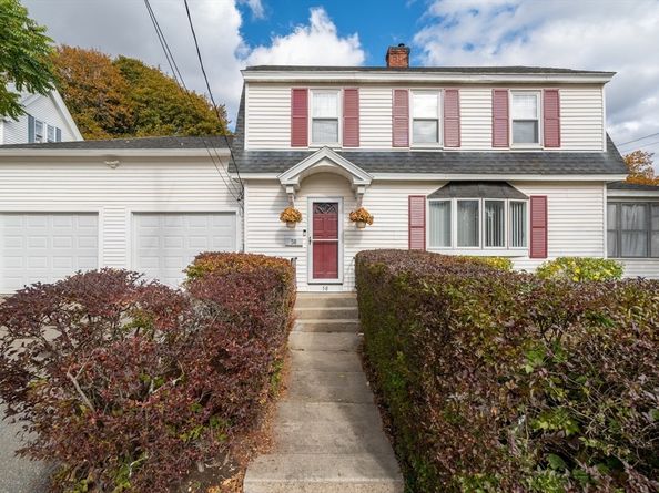 58 Goodrich St, Fitchburg MA 01420