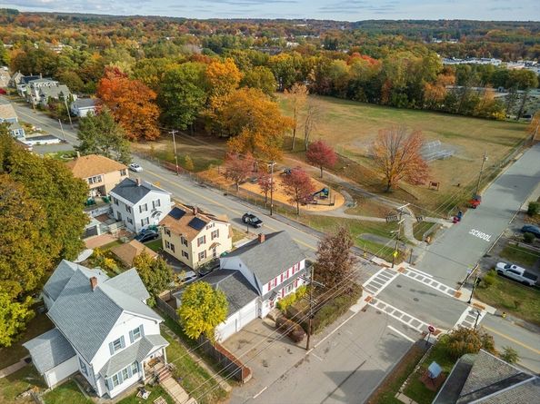 58 Goodrich St, Fitchburg MA 01420