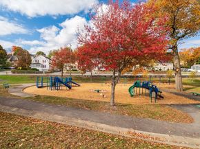 58 Goodrich St, Fitchburg MA 01420