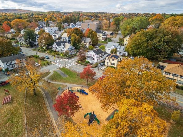 58 Goodrich St, Fitchburg MA 01420