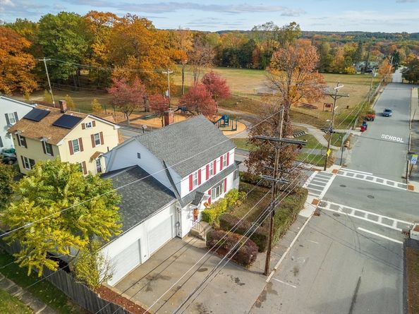 58 Goodrich St, Fitchburg MA 01420