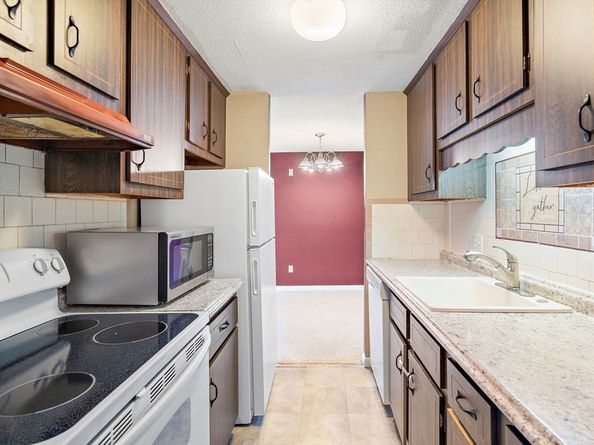 35 High St 9, Marlborough MA 01752